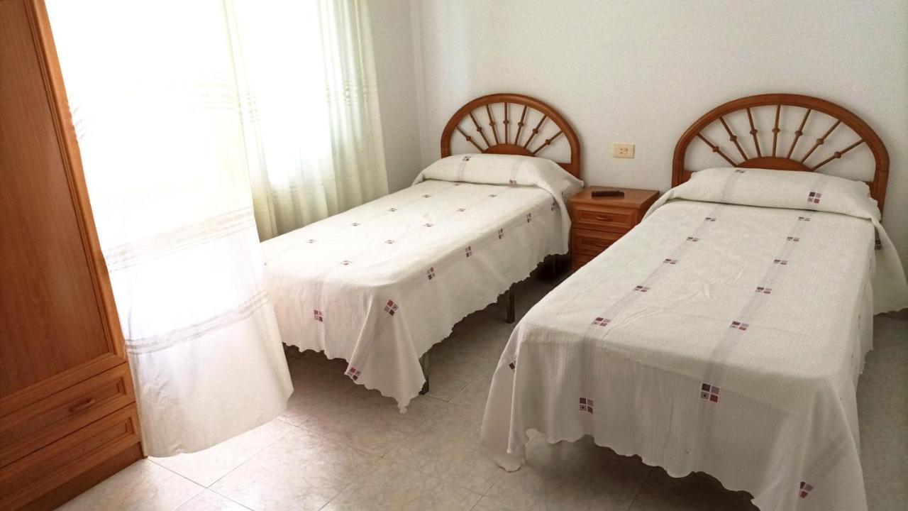 Garden Lodge Hostal Evencio Рибадавия Екстериор снимка