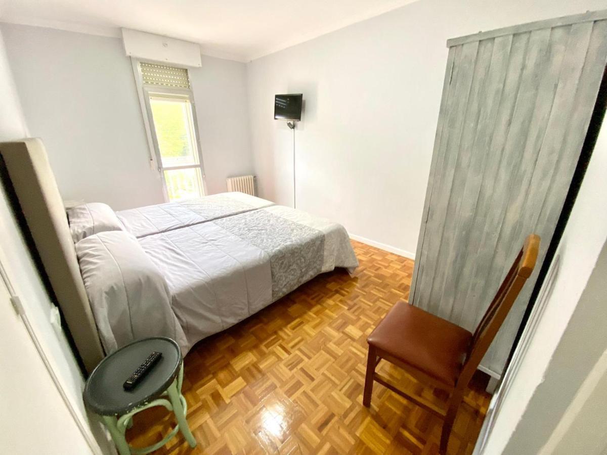 Garden Lodge Hostal Evencio Рибадавия Екстериор снимка