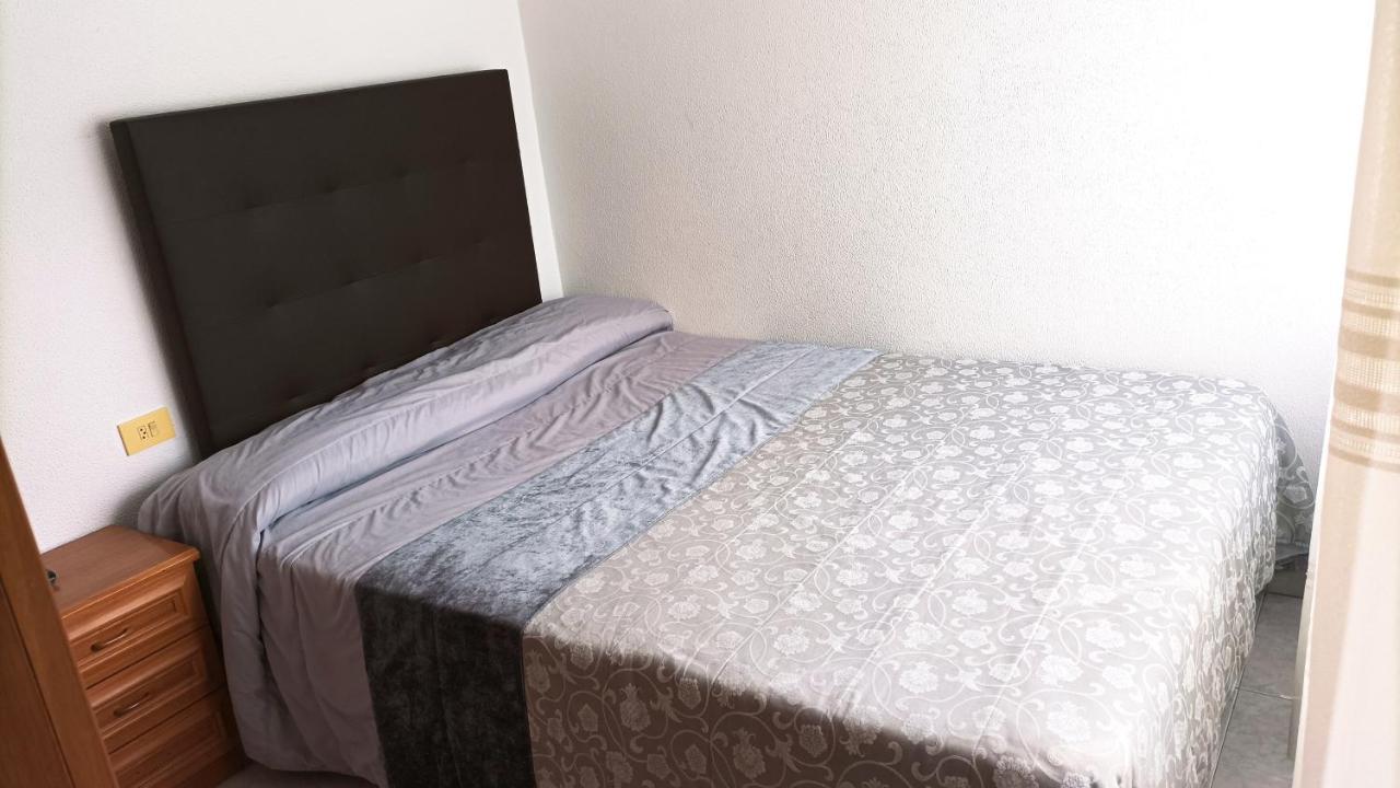 Garden Lodge Hostal Evencio Рибадавия Екстериор снимка
