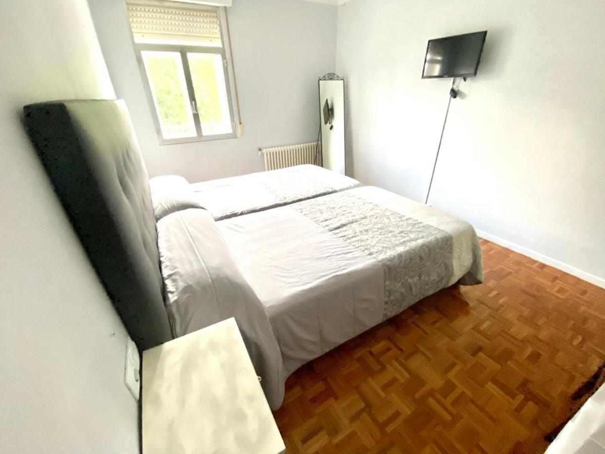 Garden Lodge Hostal Evencio Рибадавия Екстериор снимка