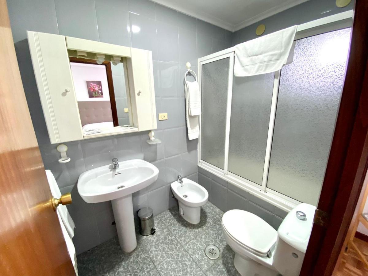 Garden Lodge Hostal Evencio Рибадавия Екстериор снимка