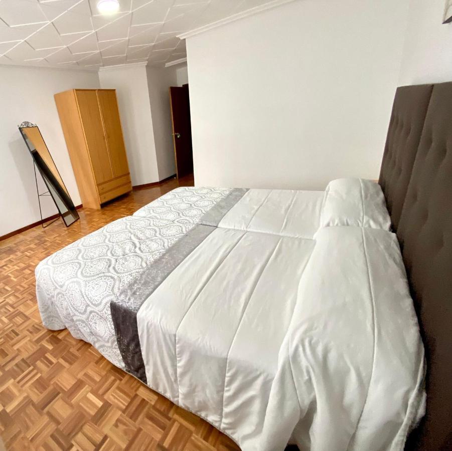 Garden Lodge Hostal Evencio Рибадавия Екстериор снимка